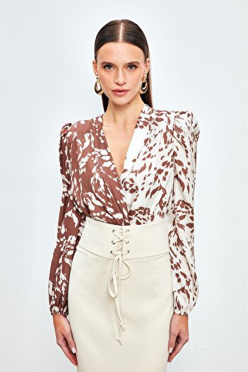 Sateen Patterned Double-Breasted Bodysuit Blouse - Brown