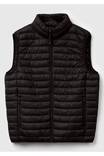 United Colors of Benetton Men's Black Polyester Padded Regular Fit Vest