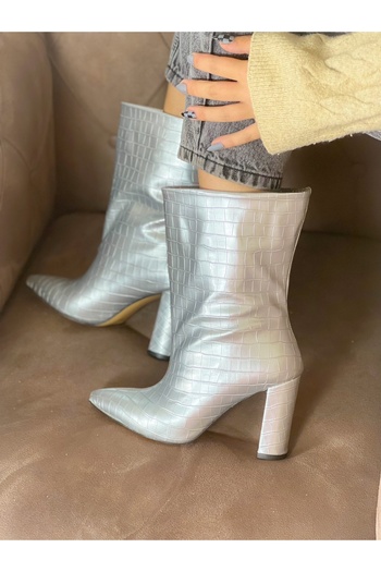 BERFONA PARIS SILVER QUILTED Patent Leather Heeled SHORT BOOTS BOTTİE