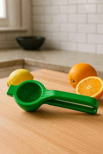 Arma House Large Size Durable Cast Iron Lemon Squeezer & Citrus Juicer