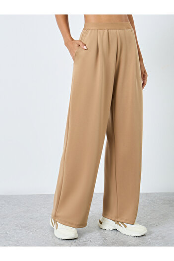 Styli Solid Mid Rise Wide Leg Pants