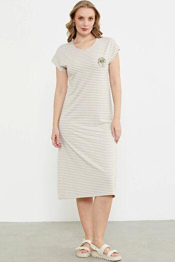 The LOG INVEST Sementa 77489 embroidered detailed navy blue jersey dress