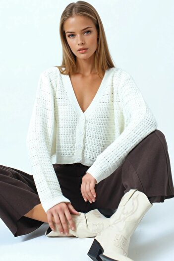 VAGGON Women's Ecru Textured Knitted Patterned Long Sleeve Buttoned Knitwear Cardigan Vs01049