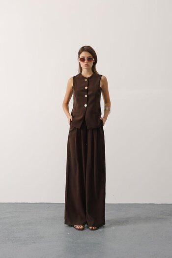 VAGGON Women's Brown Gold Button Detailed Vest and Pleated Palazzo Pants Set Vs01148