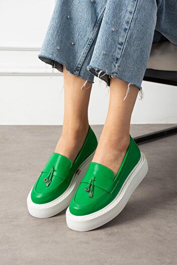 ShoeTek Aylisa Women's Loafer Shoes Tasseled Green Leather