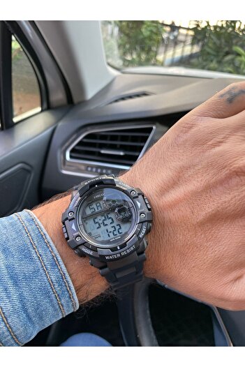 SMAEL Digital Men's Wristwatch