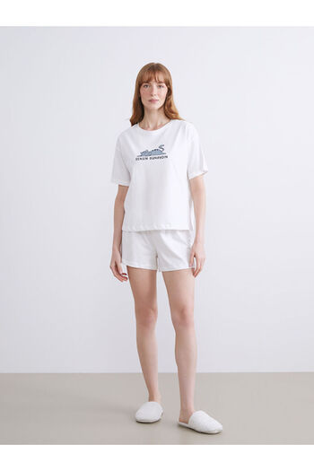 LC Waikiki Create Your Style from Uzg Store |   Crew Neck Printed Women's Shorts Pajama Set
