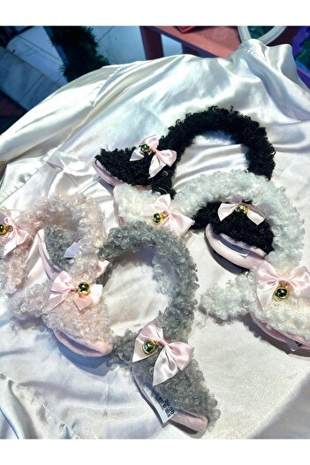 Wisevelya Gray Rattle Lamb Crown