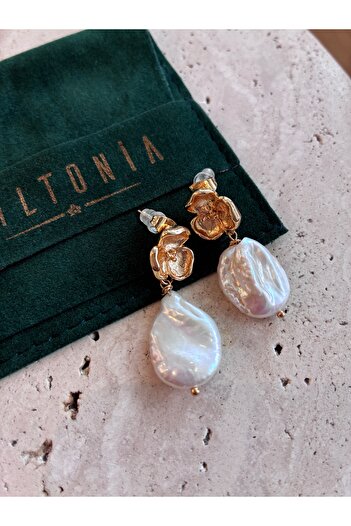 Miltonia Baroque Pearl Flower Earrings