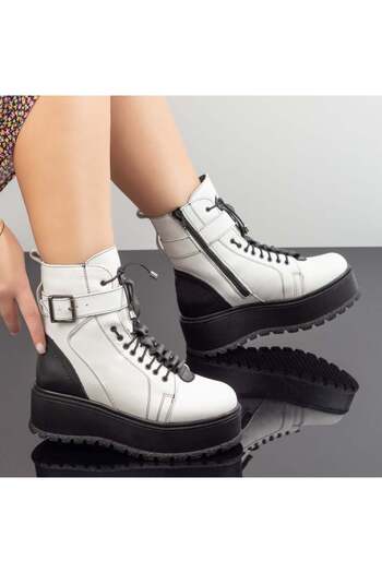 BMoD Women's white and black genuine leather boots with a zipper and a chunky sole MOD02494
