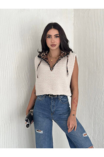 agishop Lined hooded lamb vest white t1243