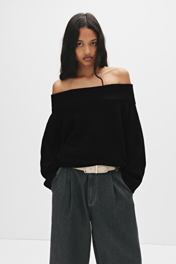 Pull & Bear Asymmetric soft knit sweater