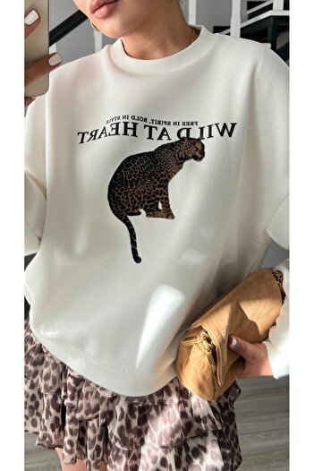 Oslove Ecru Leopard Embroidered Embossed Sweatshirt