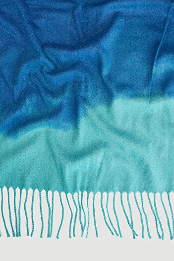 Gusto Batik Patterned Shawl - Blue