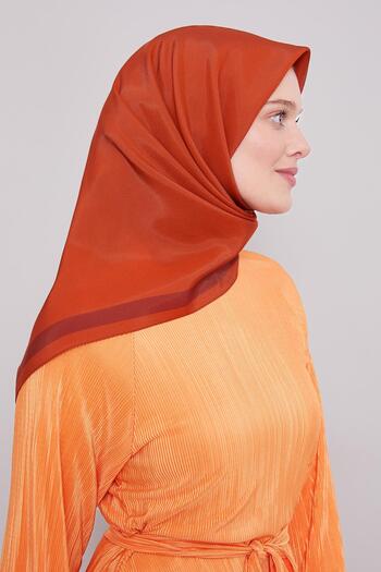 Levidor Gold Edge Stripe Aura Scarf