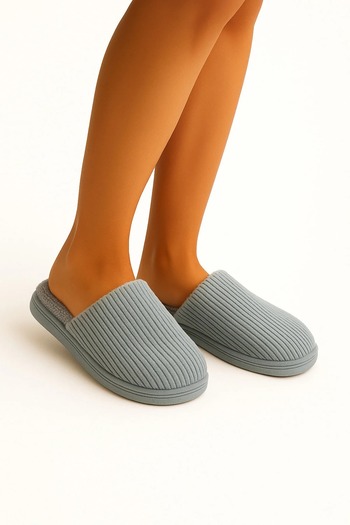 Deniz Terlik Women's Soft Plush Anti-Slip Silent Sole Winter House Slippers