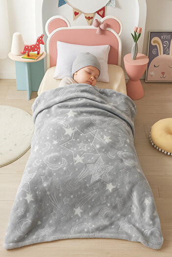 Blanket Grey Kids 140x110 cm – Soft Microfiber Bedding with Stars and Moon Embossed Pattern