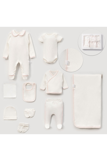 Momercy Pink Detail Baby Collar Baby Girl 10-Piece Hospital Release