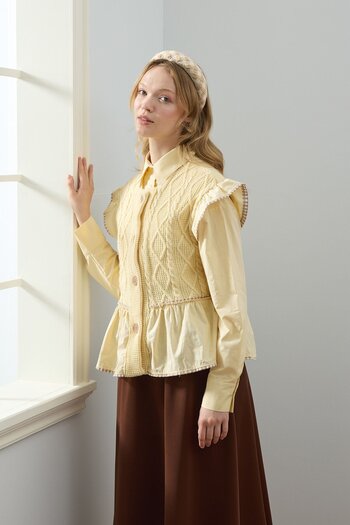 Ceylan Otantik Butter Yellow Ruffled Knit Vest
