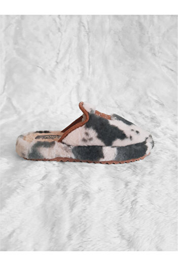 Efsun Zebra Patterned Plush Non-Slip Soft Noise-Free Thick-Soled Hospitality Winter Women's House Slippers