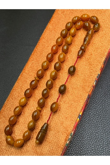 sitre Tumbled Model Squeezing Amber Rosary