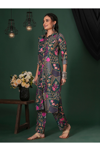 Globus By Styli Green Abstract Print Shirt Collar Kurta and Pants Fusion Set