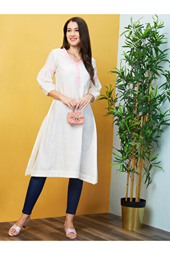 Globus By Styli White Embroidered Yoke Straight Kurta