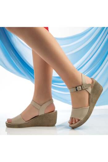 BMoD Beige women's platform sandals, made of genuine leather MOD08903
