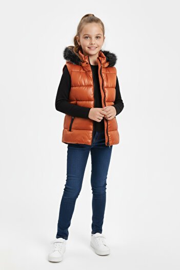 Go Veform Girls' Vest with Fur Hood and Fiber Filling Inside