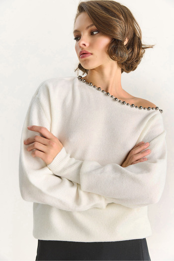 Bianco Lucci Women's Stone Embroidery Detailed One Shoulder Knitwear Sweater Tk241283 60284090