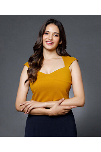 Zigzag Yellow Sweetheart Neck Top