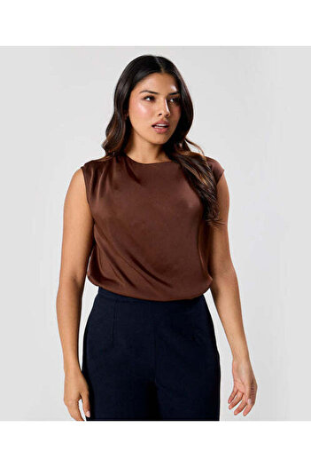 Zigzag Side Detailed Satin Top- Brown