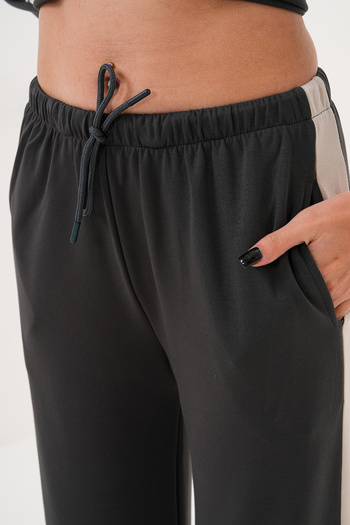 HOFY 1552-1 Striped Wide-Leg Pants