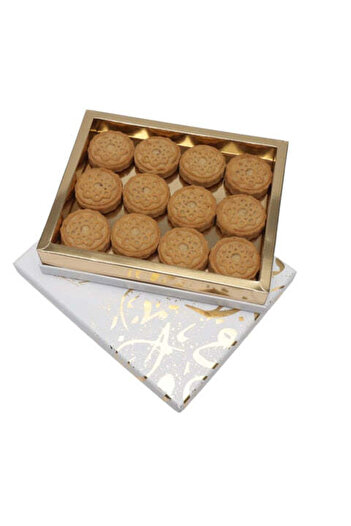 Lazizz White Signature Box Maamoul (24 Pieces)