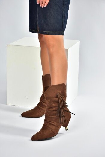 Fox Shoes V404022202 Brown Suede Low Heel Tasseled Women's Boots