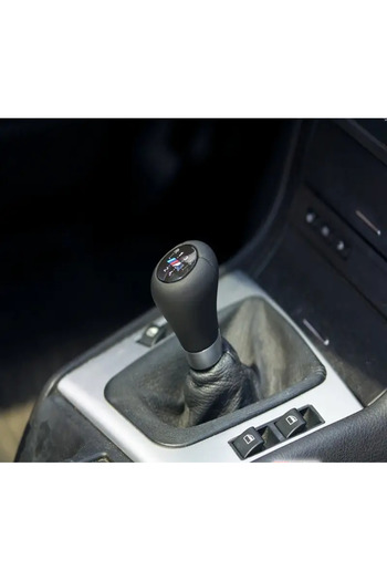 İthal Bmw m Type Manual Gear Shift Knob – Leather, Matte Chrome (E46, E60, F25, F26 Compatible)