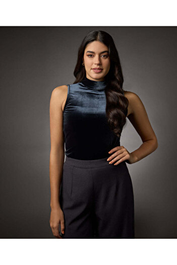 Zigzag High Neck Sleeveless Velvet Top- Grey