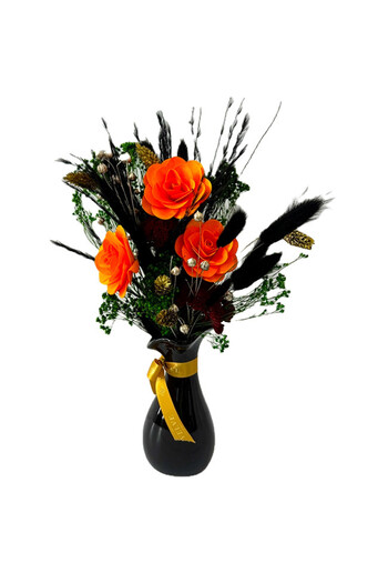 velve Wave vase with floral arrangement, cryogenic dried flowers, lagurus, yarrow, wood begonia, Black