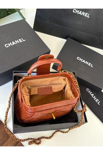 GENERAL High quality shoulder bag with accessories