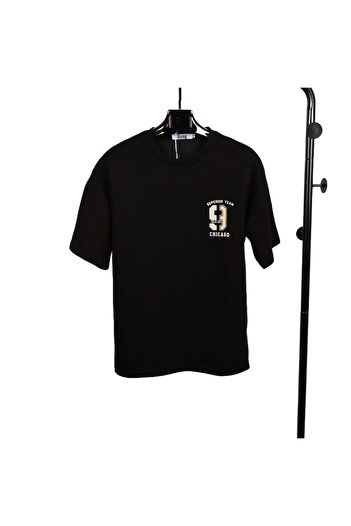 Red Planet T-Shirt with Number 9 Print – Unique Design