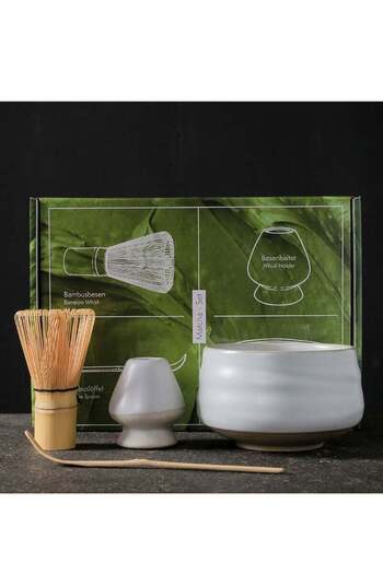Saharaz 4 Piece Matcha Set, 100% high quality natural bamboo,Easy to Use,Perfect Gift,Meets FDA safety
