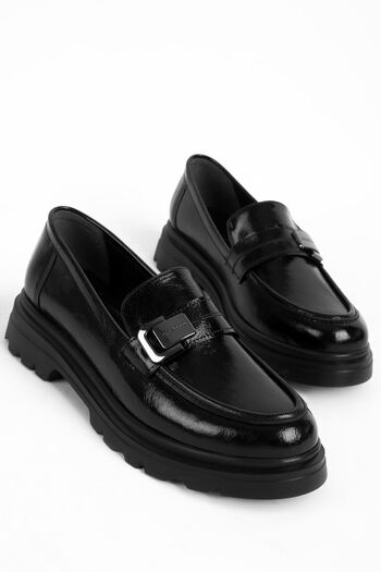 Lal Shoes & Bags Дамски мокасини Marla с златна катарама и детайлни шевове b4170-черни
