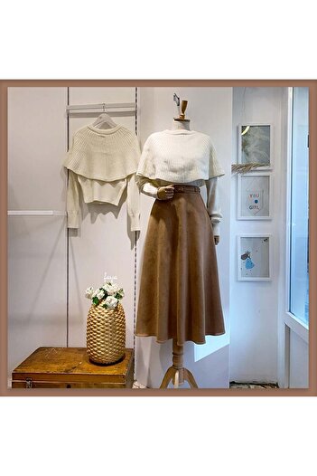 Faya Boutique Camel Suede Skirt with Belt