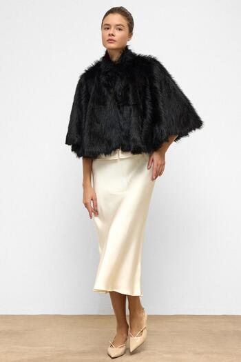 Olcay Short Faux Fur Poncho Black 1013