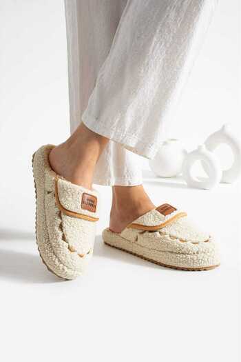 StWenn Women's House Slippers Sherpa Textured Winter Warm Furry Comfortable Non-Slip Sole