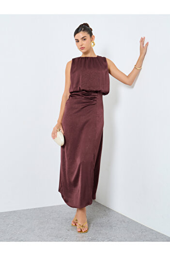 Styli Sleeveless Gathered Detail Sheath Maxi Dress