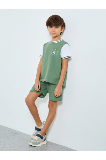Styli Boys Green Contrast Tipping Ribbed T-Shirt and Shorts Set