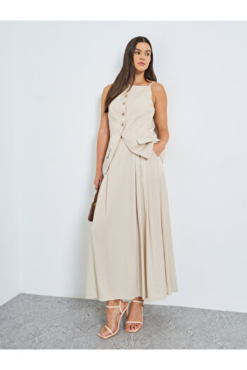 Styli Solid Pleated Detail A-Line Maxi Skirt
