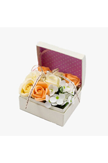 velve Aranjament floral cu trandafiri de sapun in cutie tip cufar, orange- galben, Orange-galben