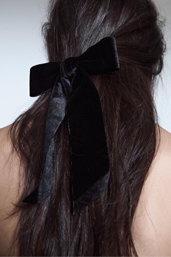 Stradivarius Velvet bow